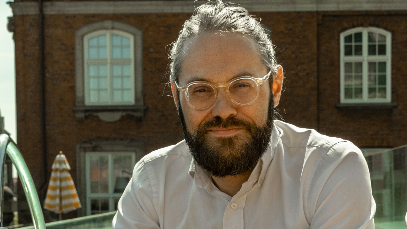 Carsten Wraae Jensen arkkitehtitoimisto Bjerg Arkitektur A/S:stä (© Wilfred Gachau) Carsten Wraae Jensen arkkitehtitoimisto Bjerg Arkitektur A/S:stä (© Wilfred Gachau)