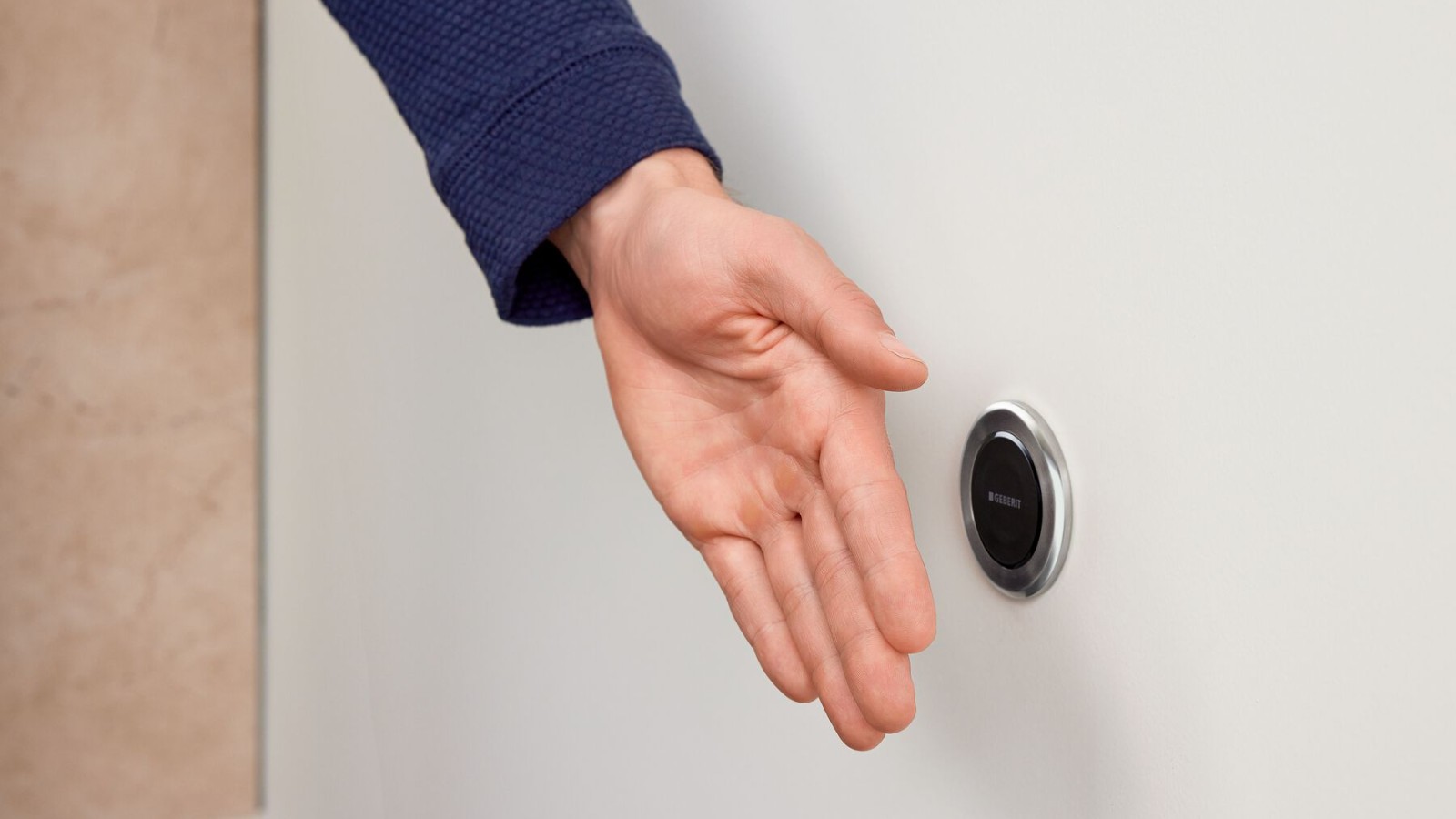 Kosketusvapaa Geberit infrapuna malli 10 -huuhtelupainike