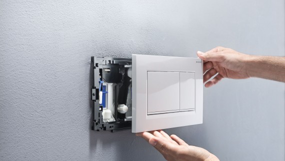 Valkoinen Sigma20 -huuhtelupainike (© Geberit)