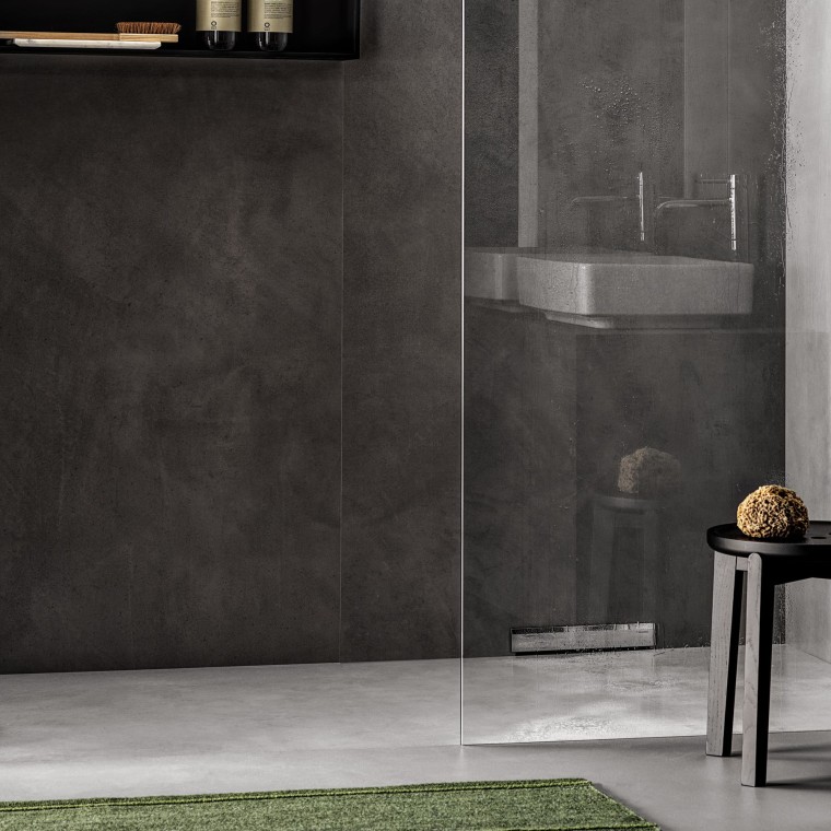 Esteetön ja avoin suihku helpottaa tilaan pääsyä. Esteetön ja avoin suihku helpottaa tilaan pääsyä.