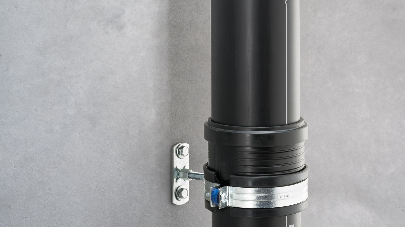 Geberit Silent-Pro ja äänieristetty putkikannake Geberit Silent-Pro ja äänieristetty putkikannake