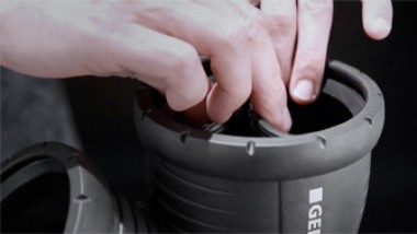 Geberit Silent-Pro: EPDM-tiivisteen helppo irroitus ja asennus Geberit Silent-Pro: EPDM-tiivisteen helppo irroitus ja asennus