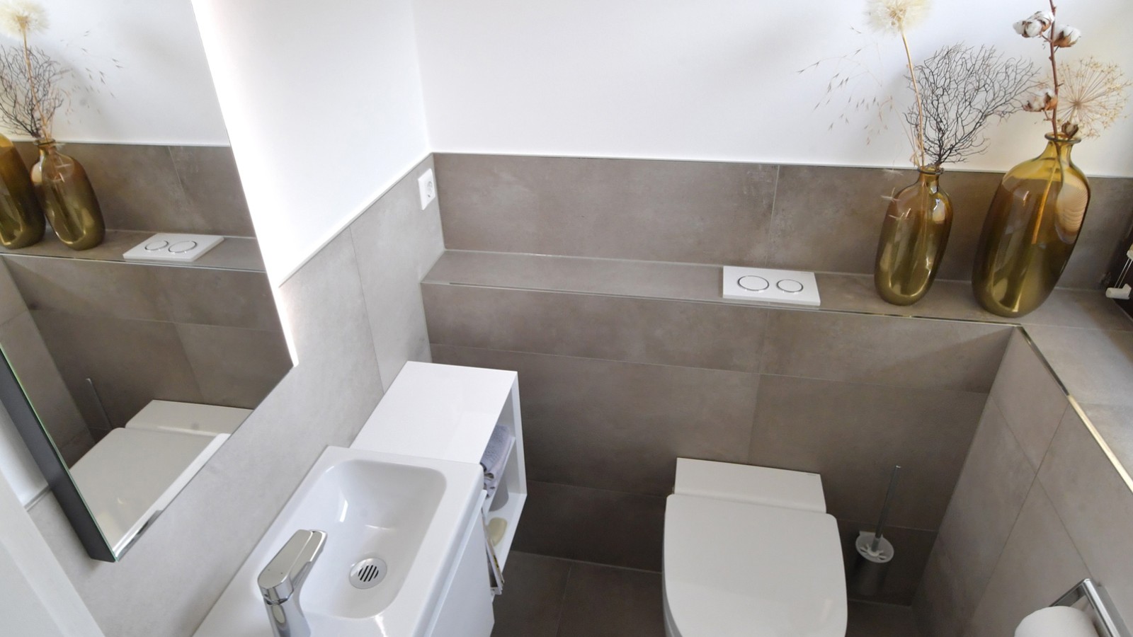 Vieraskylpyhuone remontin jälkeen Vieraskylpyhuone remontin jälkeen