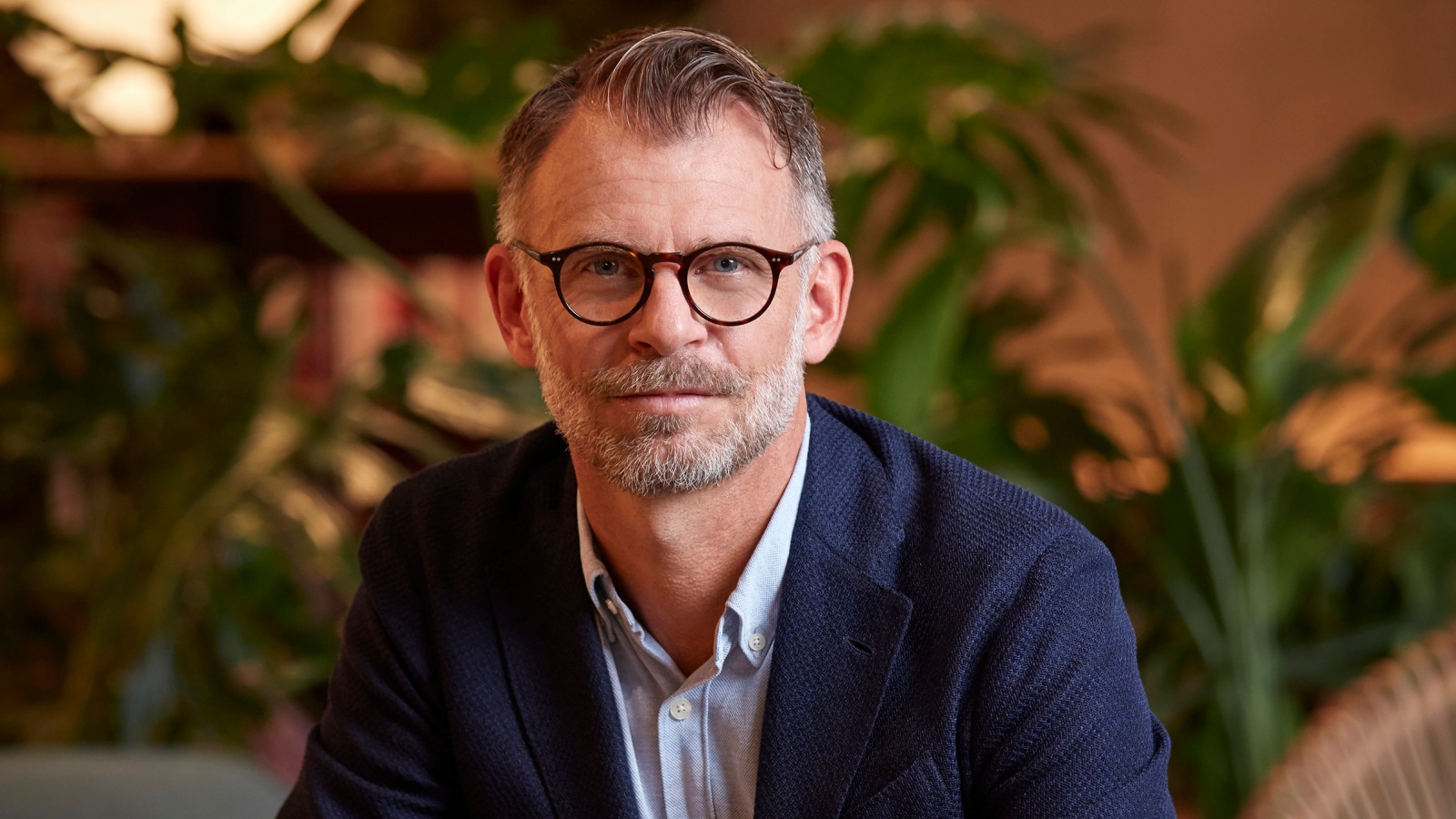 Muotokuva sveitsiläisestä arkkitehdistä Andrin Schweizeristä (©Judith Stadler & André Uster) Muotokuva sveitsiläisestä arkkitehdistä Andrin Schweizeristä (©Judith Stadler & André Uster)