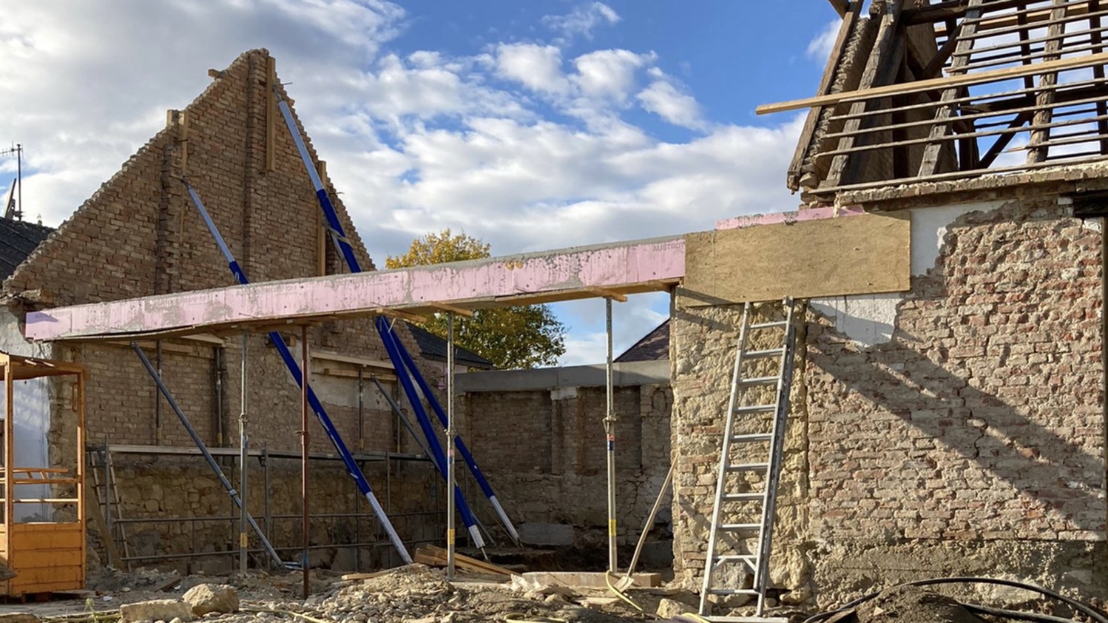 Mistä kaikki alkoi: vanha lato vuonna 2021 (© Anna W.) Mistä kaikki alkoi: vanha lato vuonna 2021 (© Anna W.)