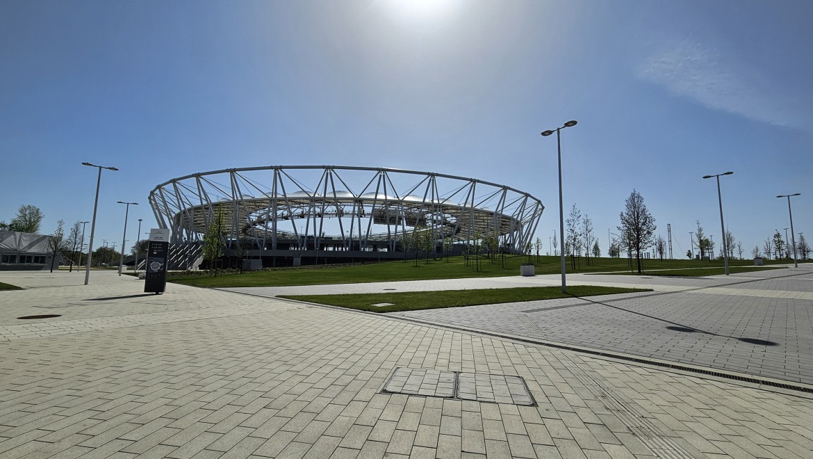 Stadion luo perustan South Gate -uudiskorttelin yleissuunnitelmalle Budapestissa (© Geberit)