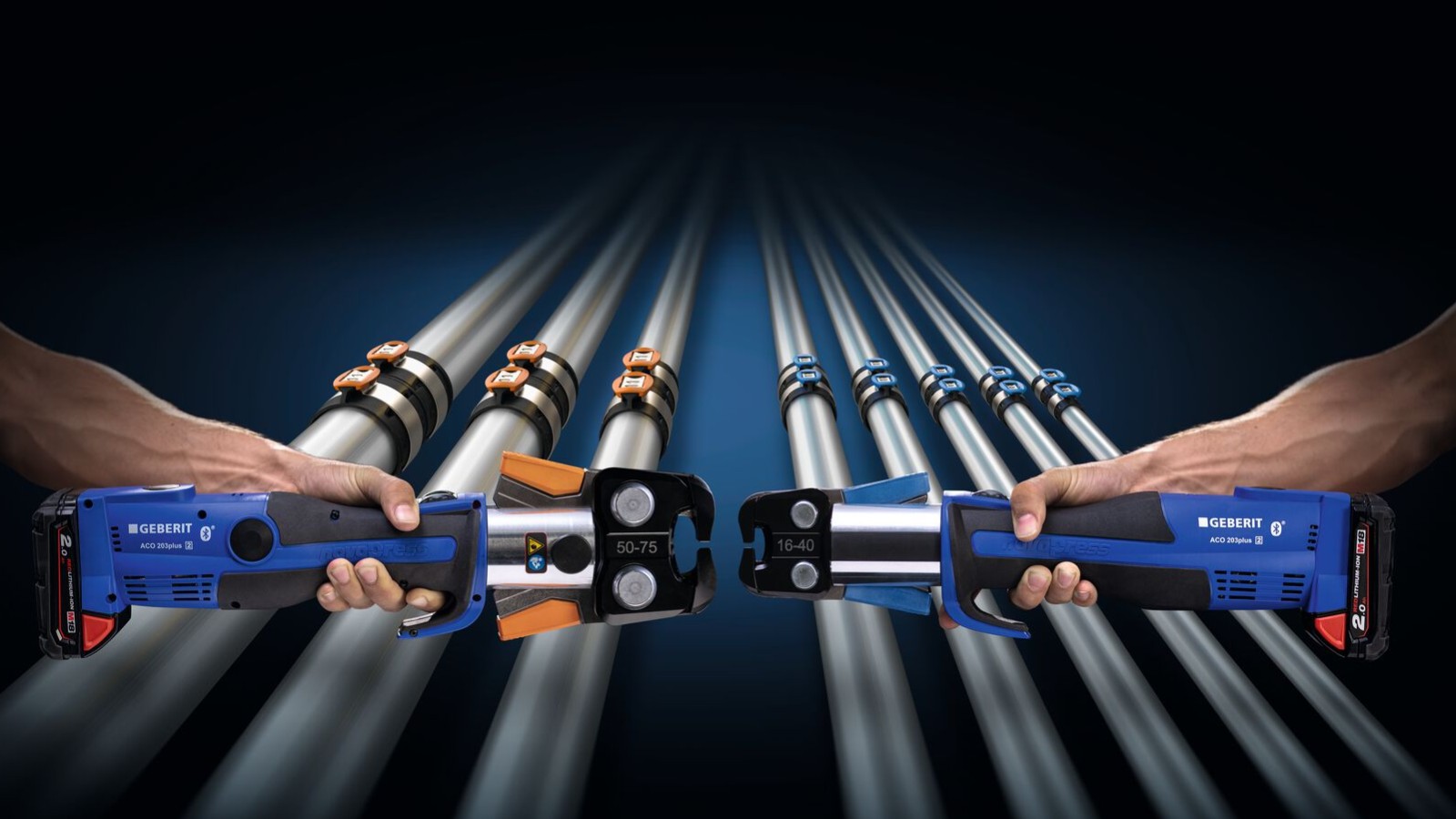 Sekaannus kahden puristusleuan välillä on erittäin epätodennäköistä niiden erottuvan oranssin ja sinisen värin ansiosta. Sekaannus kahden puristusleuan välillä on erittäin epätodennäköistä niiden erottuvan oranssin ja sinisen värin ansiosta.