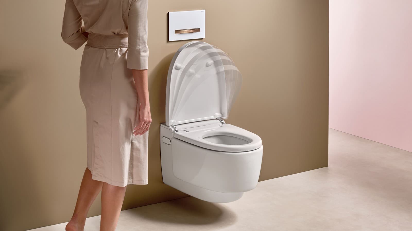 automaattisesti aukeava wc-istuinkansi Geberit AquaClean Mera -pesu-wc-istuimessa automaattisesti aukeava wc-istuinkansi Geberit AquaClean Mera -pesu-wc-istuimessa