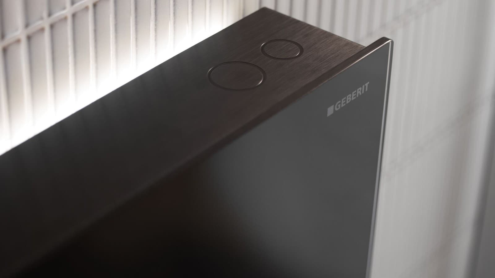 Geberit Monolith Plus -saniteettimoduuli ComfortLight -valolla Geberit Monolith Plus -saniteettimoduuli ComfortLight -valolla