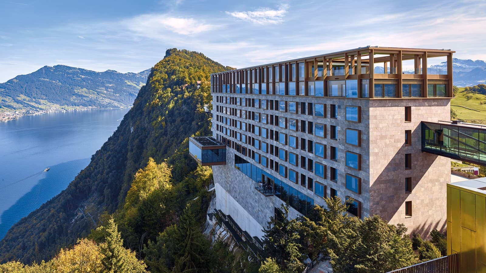 Hotel Bürgenstock, Sveitsi, josta löytyy AquaClean -tuotteita. Hotel Bürgenstock, Sveitsi, josta löytyy AquaClean -tuotteita.